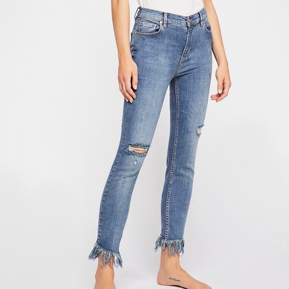 Free People Great Heights Frayed Jeans (Size 26)
